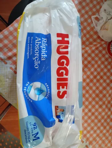 Fralda Huggies M