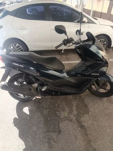 PCX em ótimo estado