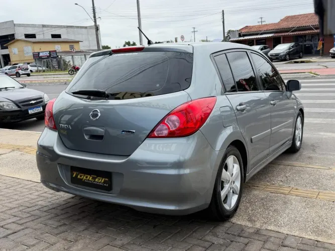 Nissan Tiida S 1.8/1.8 Flex 16V Mec. 2013