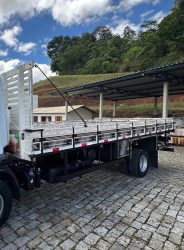 Carroceria de madeira para caminhão 3/4