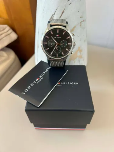 Lindo Relógio Tommy Hilfiger - Mod. TH 50.1.14.3358 - Estado de novo!