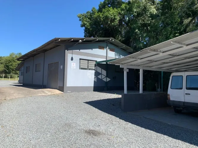 VENDE-SE TERRENO COM 5.552,22m2 E GALPÃO DE 800m2 - PASSO MANSO - BLUMENAU/SC