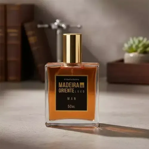 Perfume Masculino Madeira do Oriente Luxo Man Deo Parfum 50ml (Novo/Lacrado)