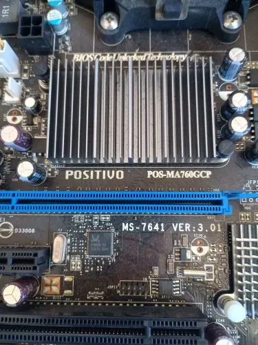 Placa mãe positivo