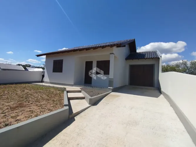 Casa à venda com 02 dormitórios no Loteamento Gressler
