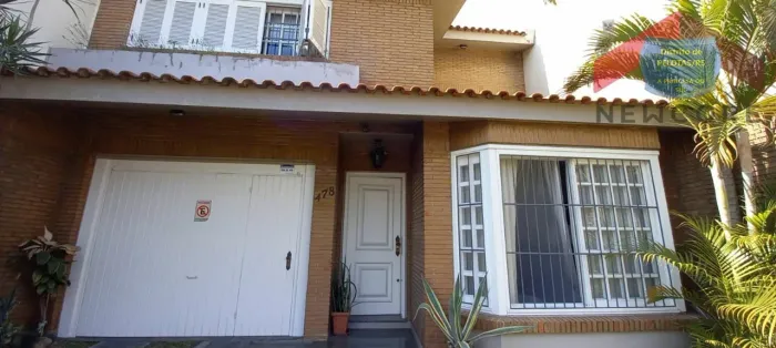 Sobrado em Rua Santos Dumont - Centro - Pelotas/RS