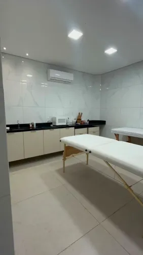 Aluga se sala em estúdio de estética