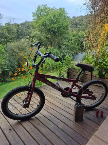 Bicicleta aro 20 cross