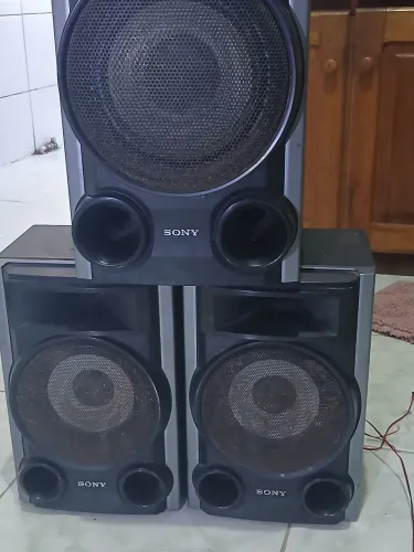 Caixa sony 100reais as 3 caixas