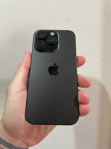 iPhone 16 Pro 256gb Black Titanium - Todo original, nunca aberto!