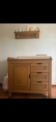 Cômoda em madeira 