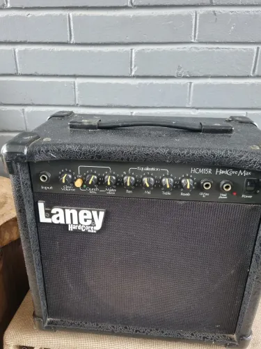 Amploficador Laney Harcore max