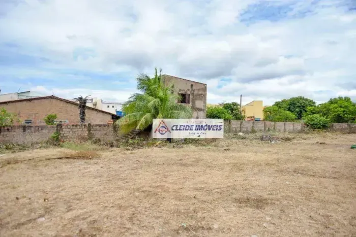 Terreno com 625,00 metros quadrados, a venda R$320.000,00 Bairro Campo Velho, Cuiabá-MT