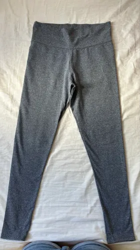 Calça legging cinza 