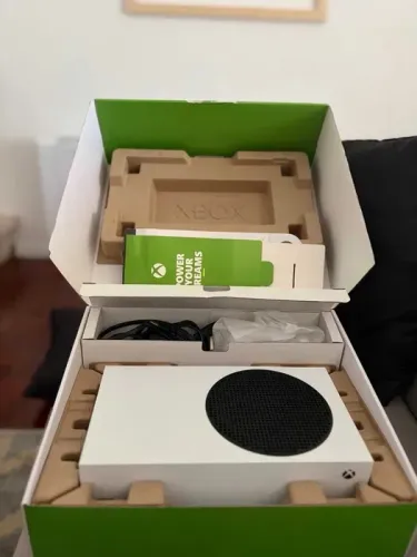 XBOX SERIES S - Com caixa e controle