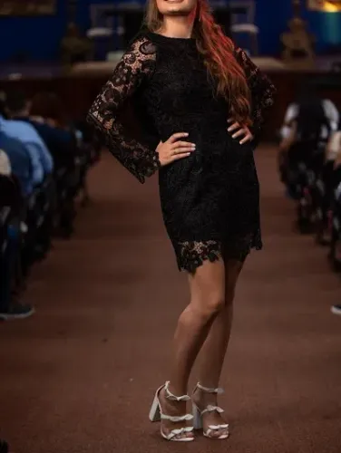 Vestido Preto Curto