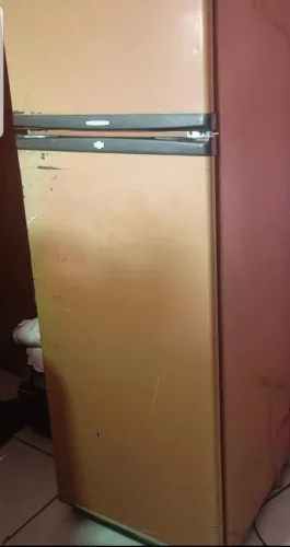 Geladeira Brastemp Clean Duplex 320 , liga mais não está gelando.