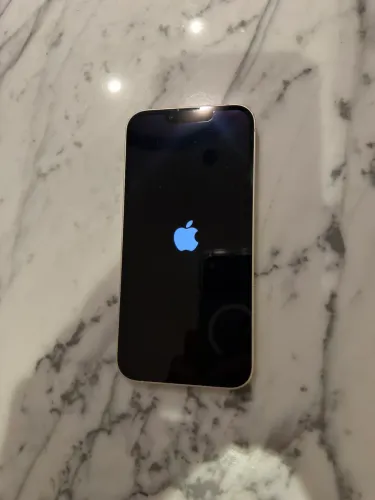 iPhone 13 com 128gb Branco Usado em Excelente Estado!