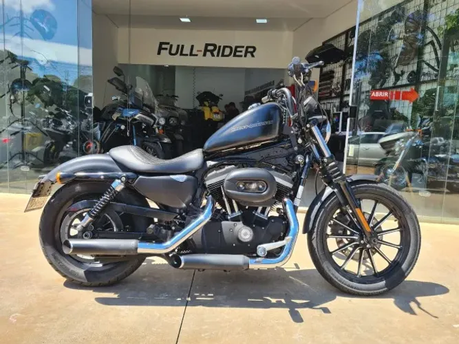 Harley-Davidson XL 883n Iron