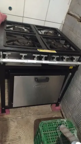 Freezer e fogão industrial novinho