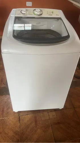 Vendo máquina de 11kg cônsul cesto de inox