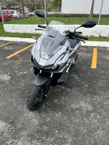 ADV 160 Honda impecável