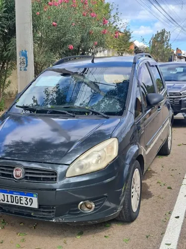 Fiat Idea Essence Dualogic 1.6 Flex 16V 5P 2011