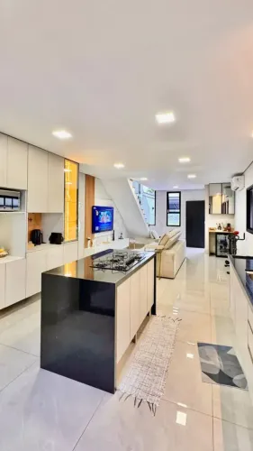 CASA MOBILIADA PARA LOCAÇÃO NO NOVA JAGUARI - SANTANA DE PARNAÍBA - SP