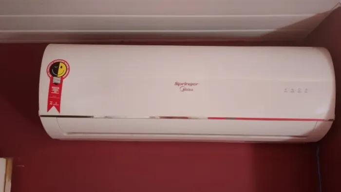 Vendo ar condicionado 9 mil BTUS