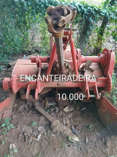 Encanteiradeira de um metro