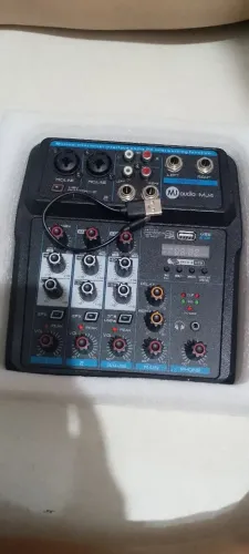 . M-Audio Musical Mini Mixer M14