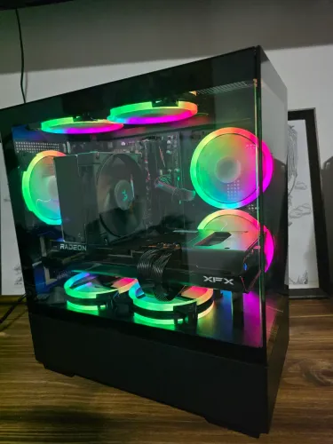 PC Gamer Ryzen 5 5500X3D, RX 7700XT 12GB, 16GB 3200MHZ, 1TB M.2