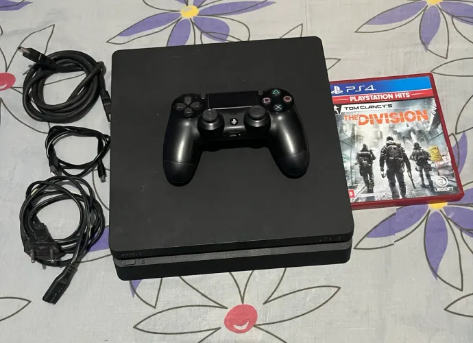 Ps4 slim 1 terá de memória