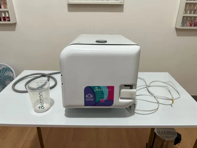 Vendo autoclave BIOTRON