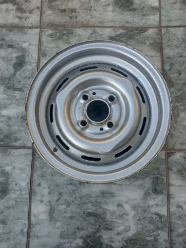 RODA FERRO 13 ORIGINAL GM PARA CHEVETTE TUBARÃO 
