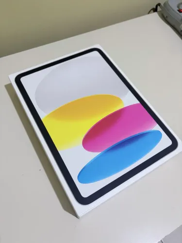 iPad 11 prata - com película e garantia até ago/27