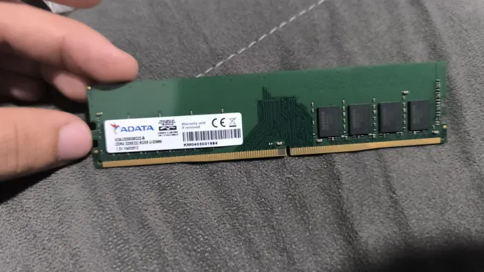 Memória RAM 8GB DDR4 DIMM P/ COMPUTADOR