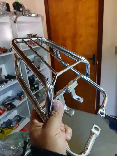 Lc Moto Peças. bagageiro titan 150 2004 2008. R$ 140.00 WhatsApp *2.
