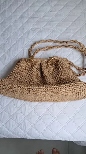Bolsa em Rafia Artesanal