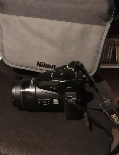 Nikon P900