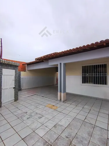 Casa à venda em rua pública, FAROLÂNDIA, Aracaju, SE