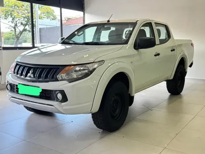 Mitsubishi L200 Triton Sport GL 2.4 Diesel 2023