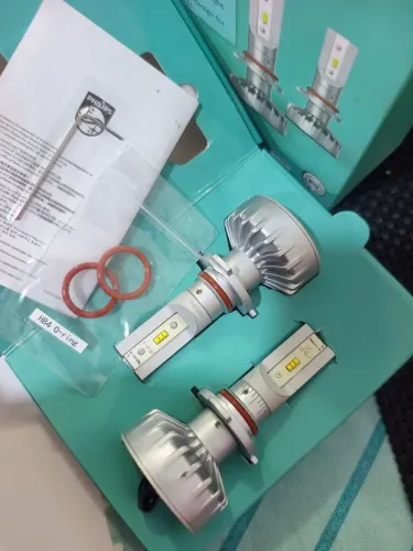 Lâmpada led Philips ultinon HB3/HB4