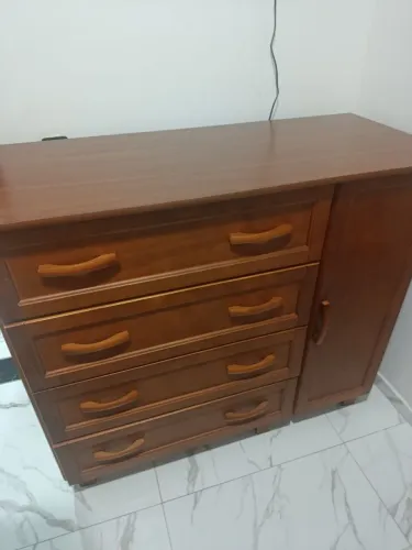 Vende-se uma cômoda está perfeita
