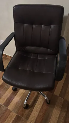 CADEIRA GIRATÓRIA
