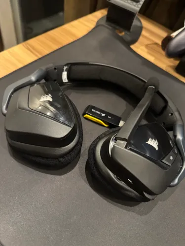 Headset Gamer Corsair Void Elite Wireless Rgb Surround 7.1 sem fio