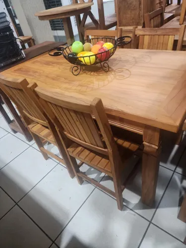 Jogo de mesa em madeira de Demolição Peroba rosa