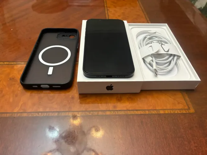 Vendo Iphone 16e 256