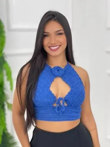 Cropeed azul crochê