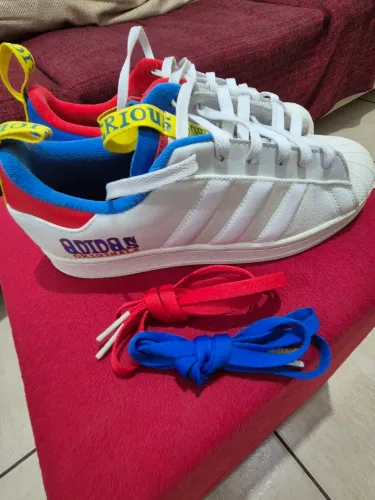Tenis adidas